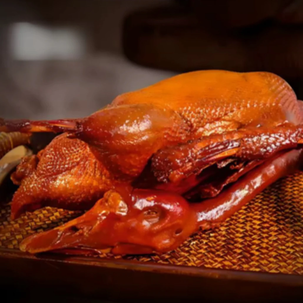 老式烤鹅三斤到三斤半之间中通包邮头和爪子都带当年鹅头上没大包