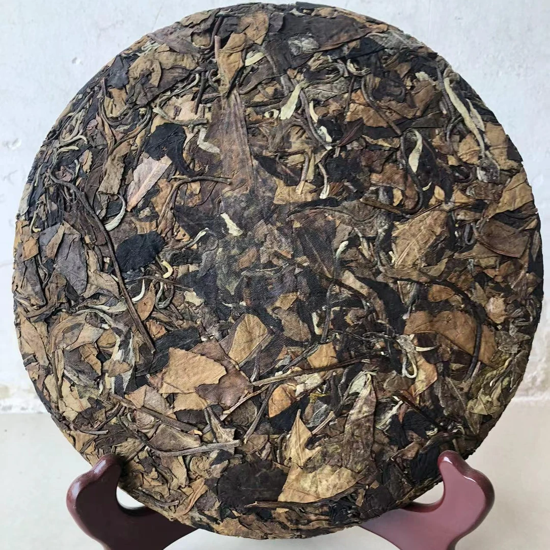 精选新品215号云南白茶紧压饼茶(357克)BH