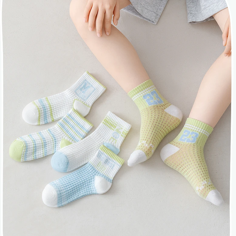 儿童运动袜夏季透气薄款网眼防臭吸汗短筒袜子绿色字母ins袜