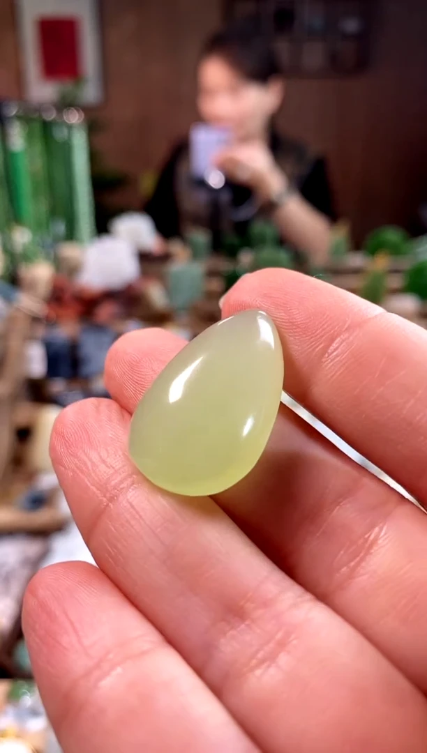 【闪购商品】和田玉吊坠未镶嵌。