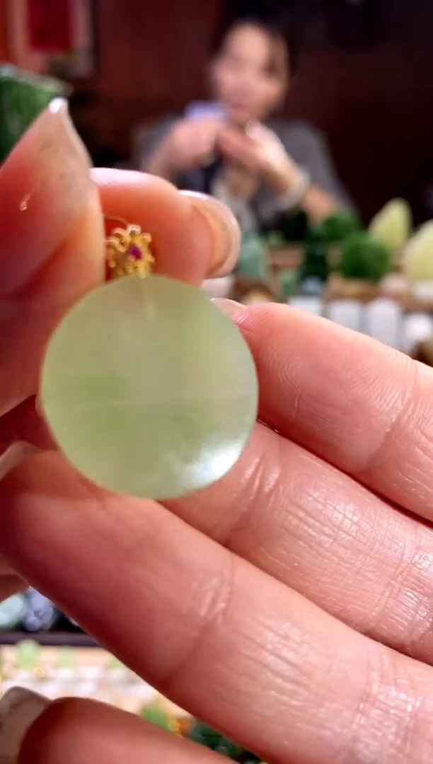 【闪购商品】和田玉吊坠银S925镶嵌。