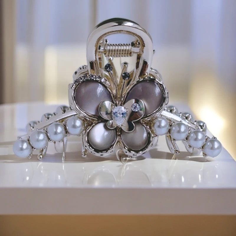 泛思蝴蝶抓夹女中号气质高级感鲨鱼夹韩式后脑勺盘发夹子头饰品