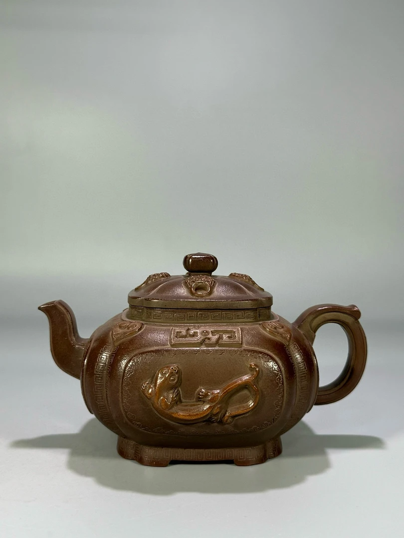 印花贴绘四方隐角传炉壶 容量约420cc