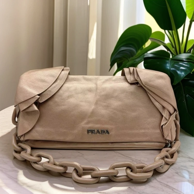 95新 Prada/普拉达 金色腋下包 1032 6375