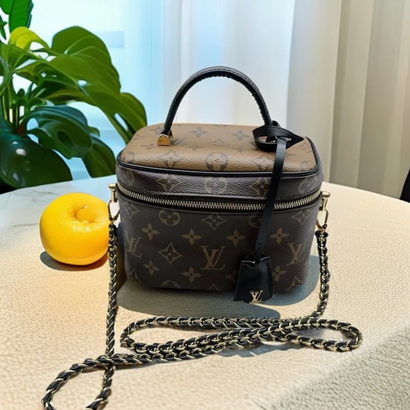 95新 LouisVuitton/路易威登   老花拼色化妆盒 976 3970