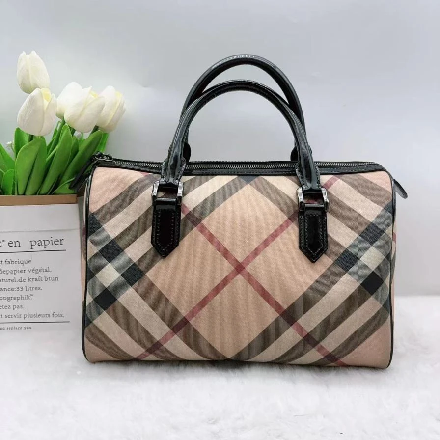 95新 BURBERRY/博柏利  格纹单肩包 890 1705