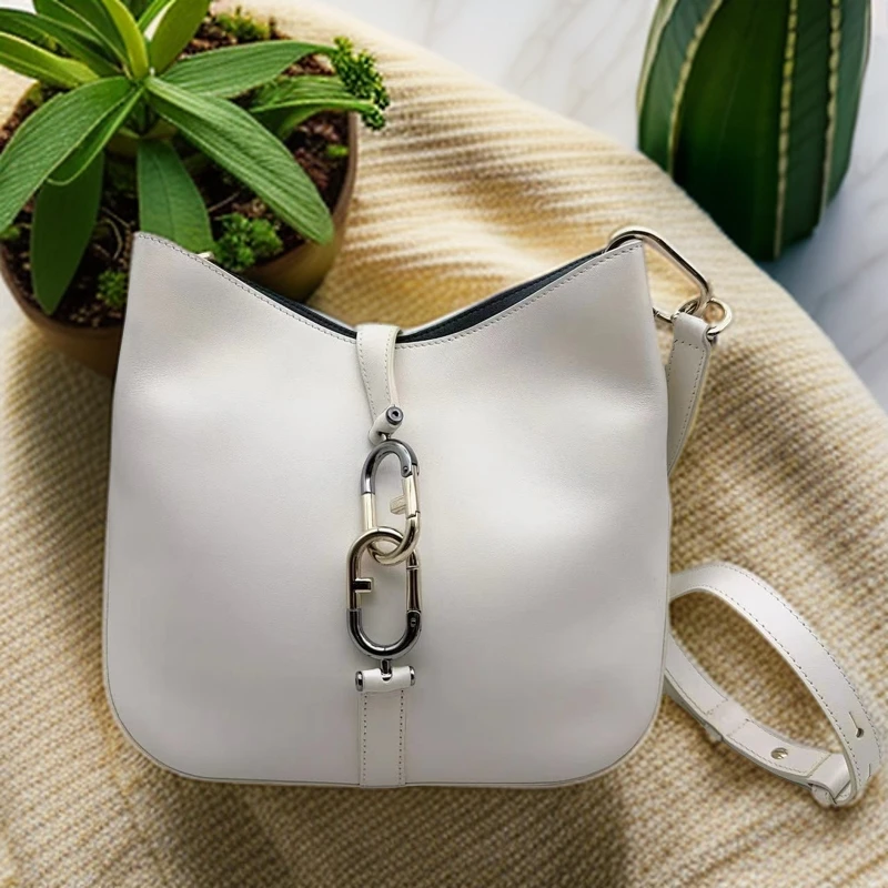 95新 FURLA/芙拉  白色单肩包 1018 9867