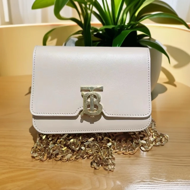 95新 BURBERRY/博柏利  裸粉豆腐包 1045 9083
