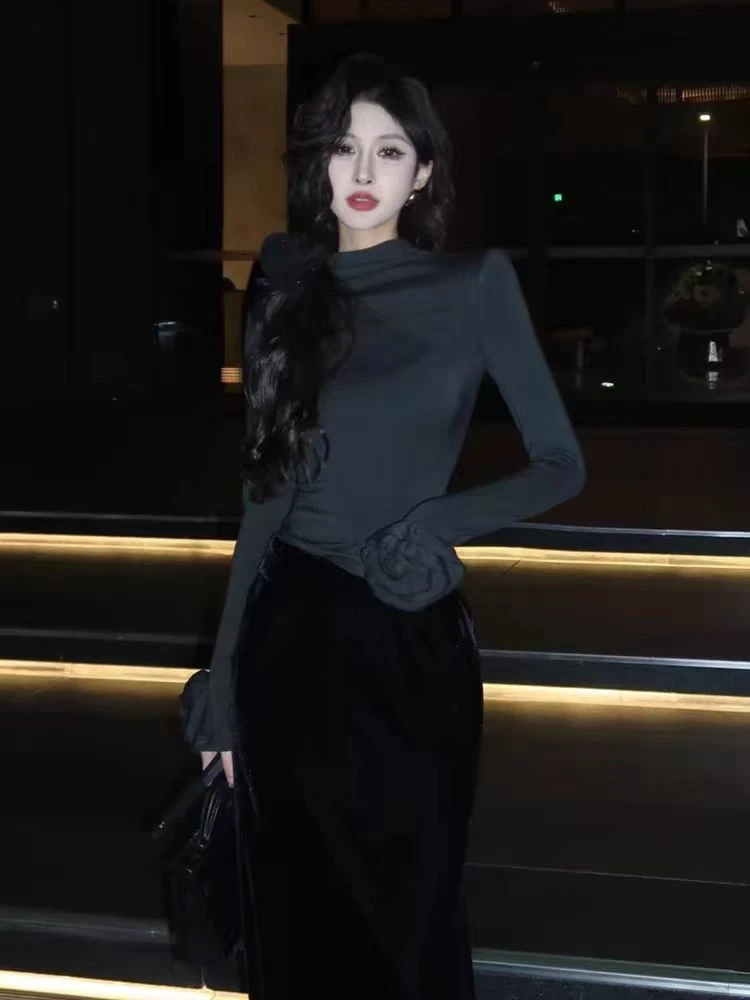 法式半高领立体花朵长袖打底衫女春秋内搭高级感修身显瘦气质上衣