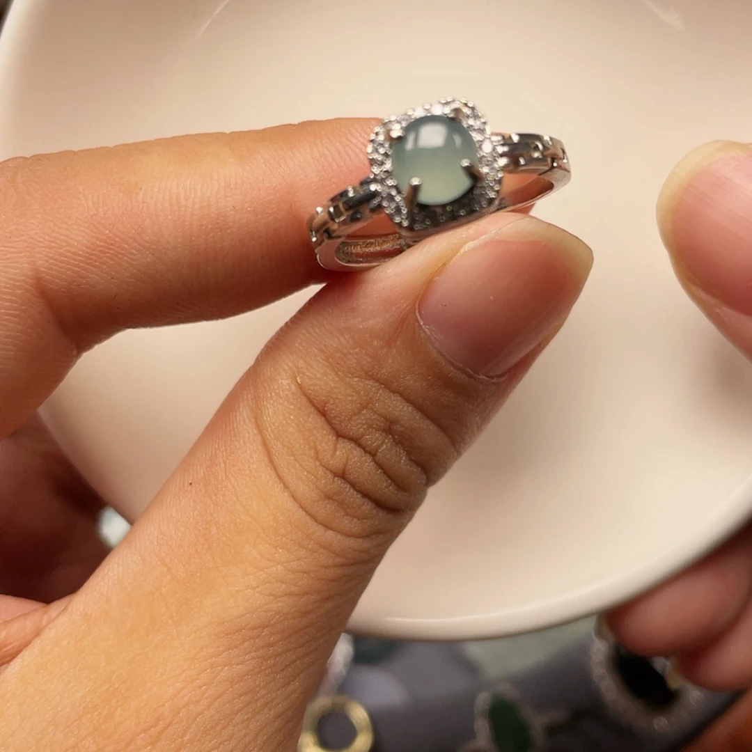 【闪购商品】翡翠颈饰未镶嵌天然