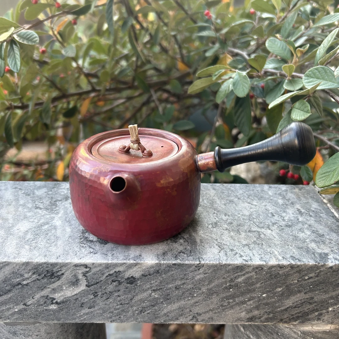 A 紫铜侧把小北村壶型一张打手工锤纹火烧云烤色煮茶泡茶壶公道壶