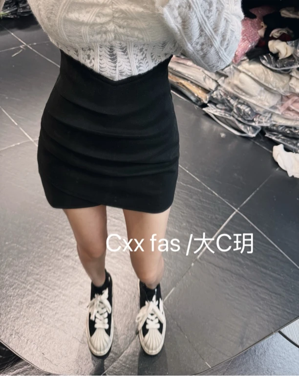 【CPL】235秋冬设计款加厚显瘦褶皱平呢小包裙