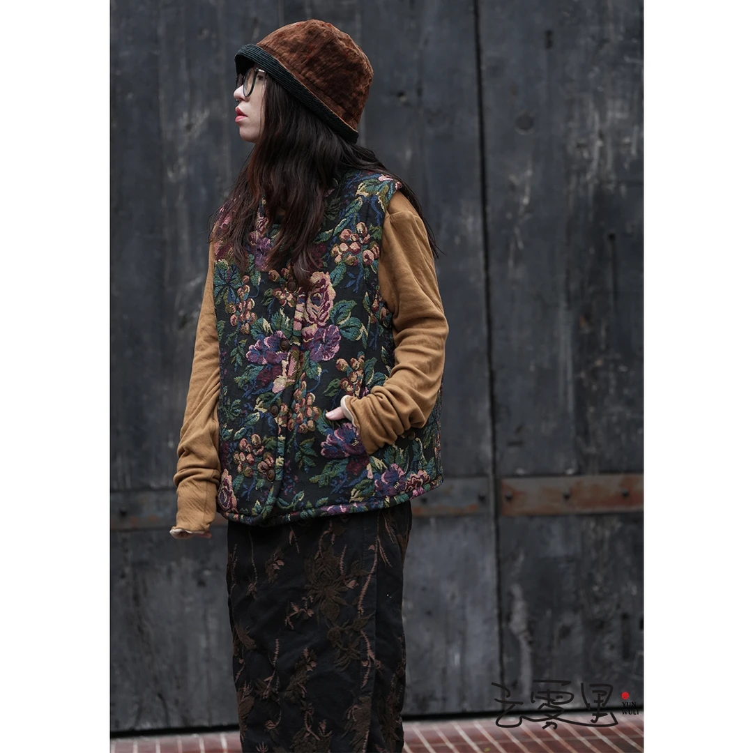 冬冬分享《云雾里》1155#原创设计复古国风马甲（95白鹅绒）