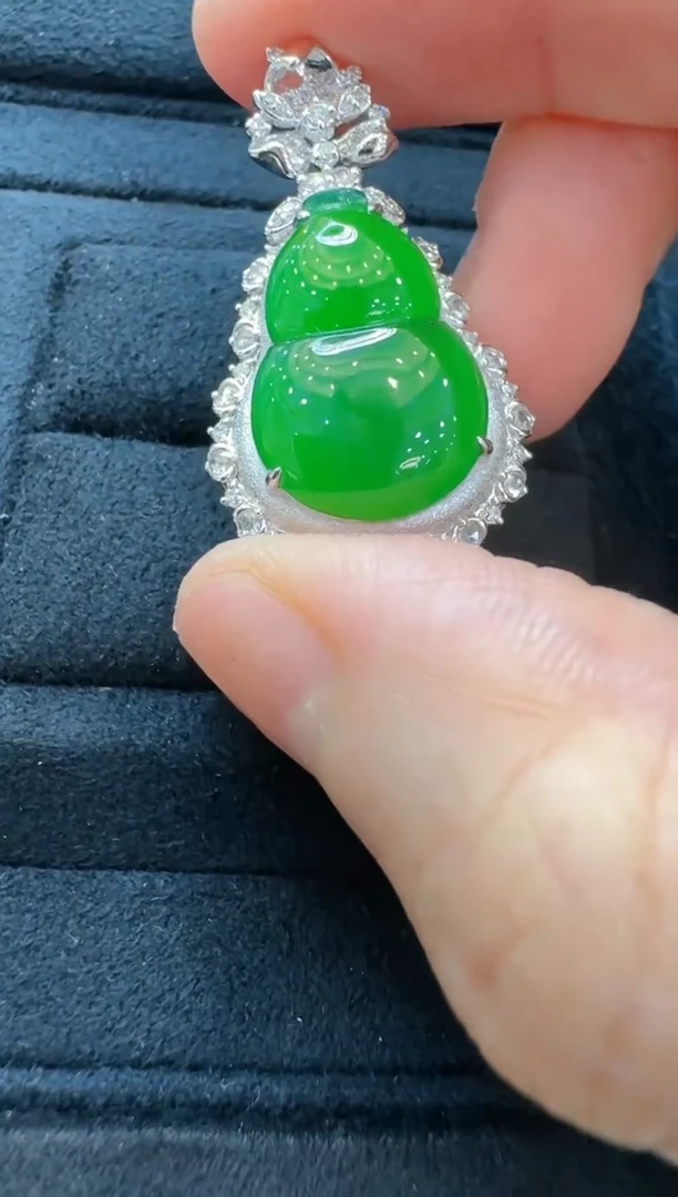 【闪购商品】翡翠吊坠(不含链)18K金镶嵌多样性团购发一件