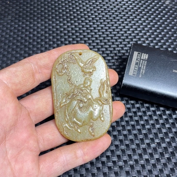 和田玉(糖玉)挂件未镶嵌