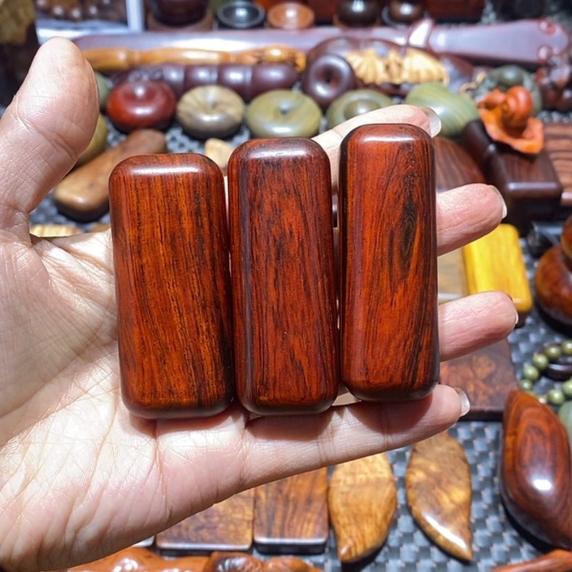 【闪购商品】交趾黄檀(大红酸枝)熊****