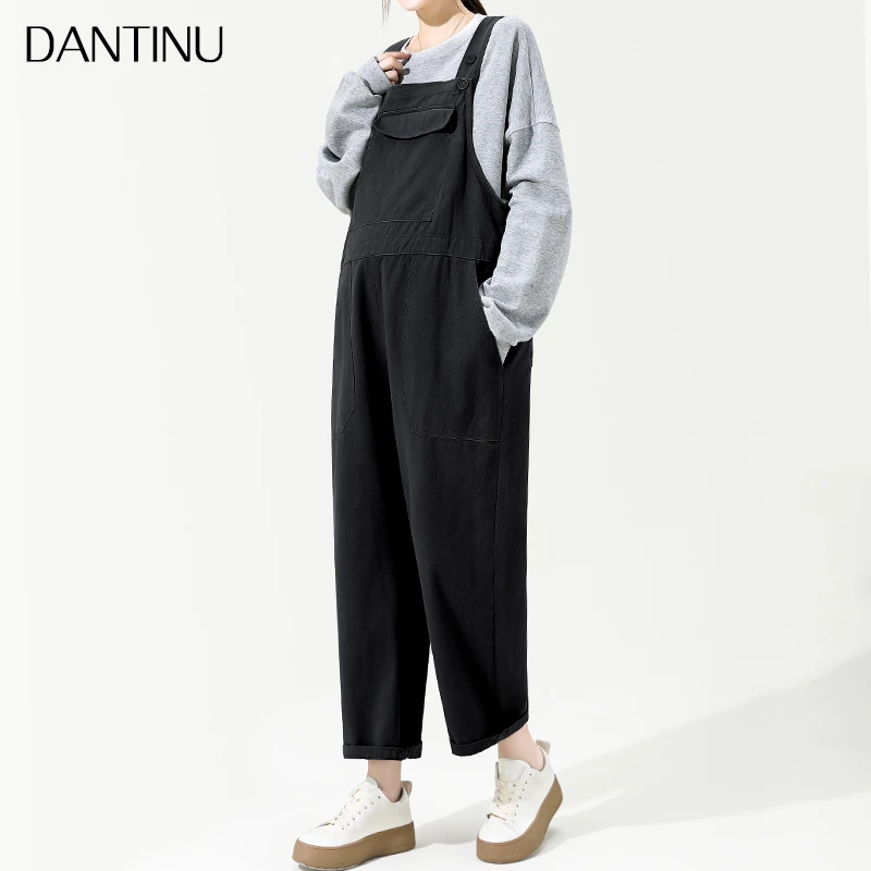 孕妇背带裤外穿春秋大码牛仔时尚韩版宽松休闲阔腿直筒长裤减龄