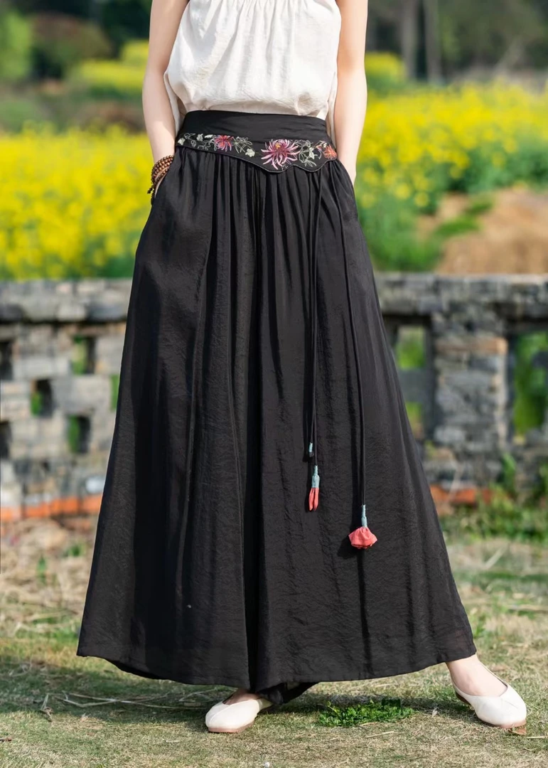 【如水阁】腰部重工刺绣流苏花苞吊坠阔腿裤复古文艺宽松长裤裙裤