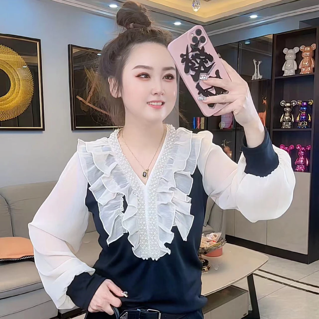 秋冬新款长袖时尚钉珠撞色雪纺衫女V领设计感甜美减龄洋气打底衫