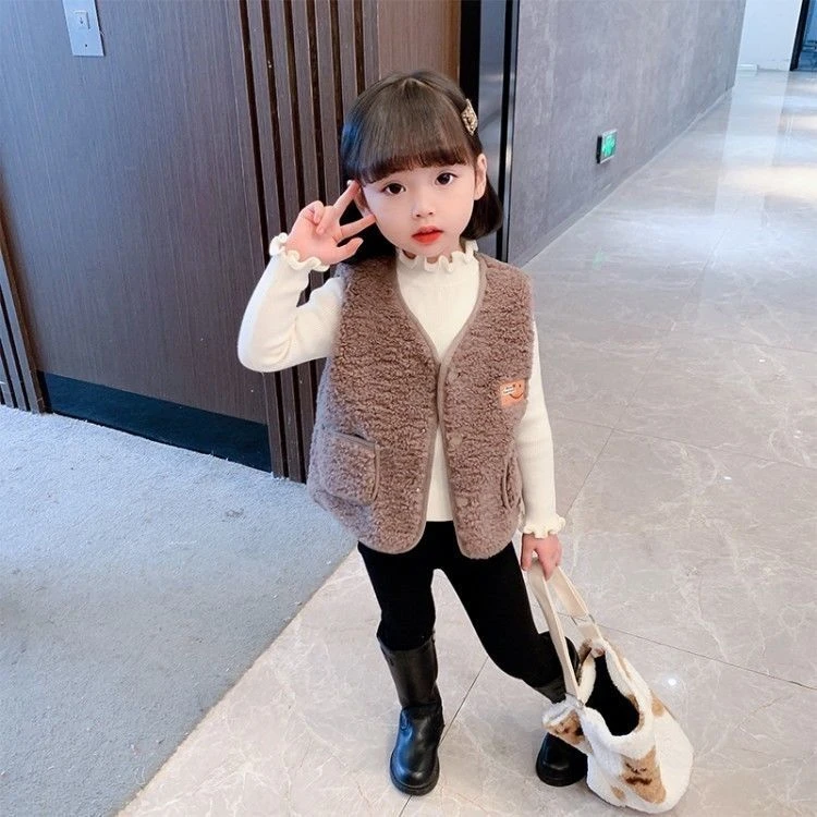 女童秋冬款羊羔毛马甲2025春秋外穿女宝宝加厚背心两面穿儿童马甲