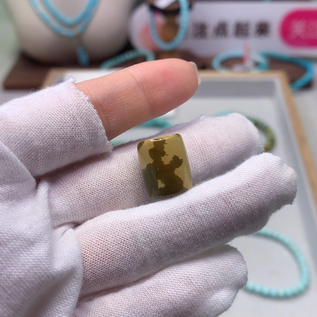 绿松石配饰未镶嵌