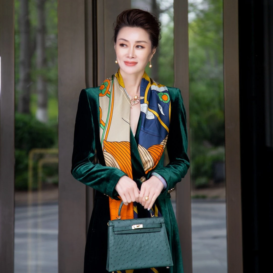 WY唐宫双骏方巾140*140