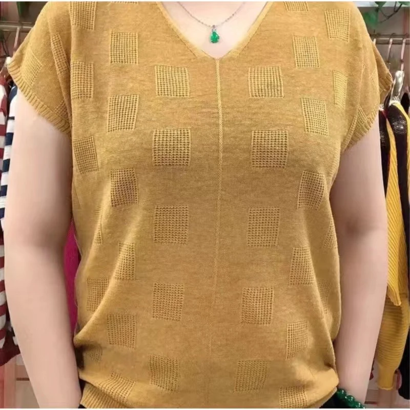 2025夏季新款中年妈妈装短袖t恤女士宽松V领洋气上衣薄款针织小衫