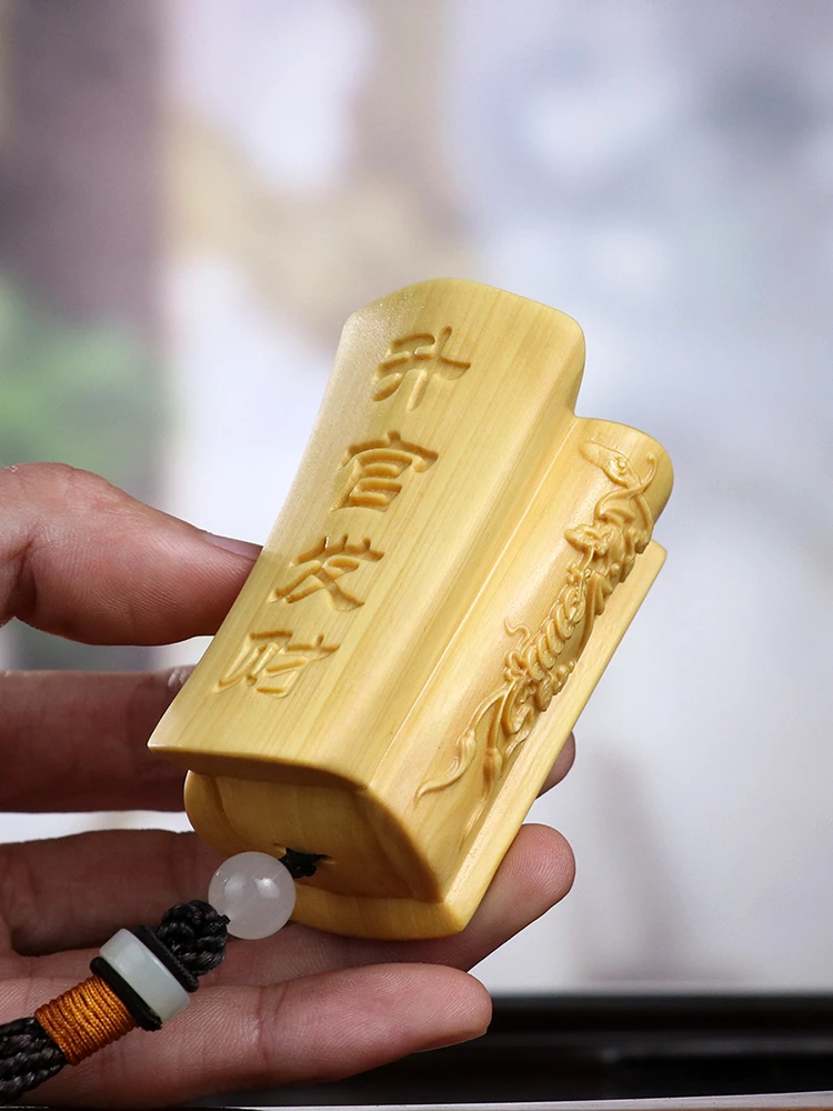 升官发财手把件 黄杨木雕刻