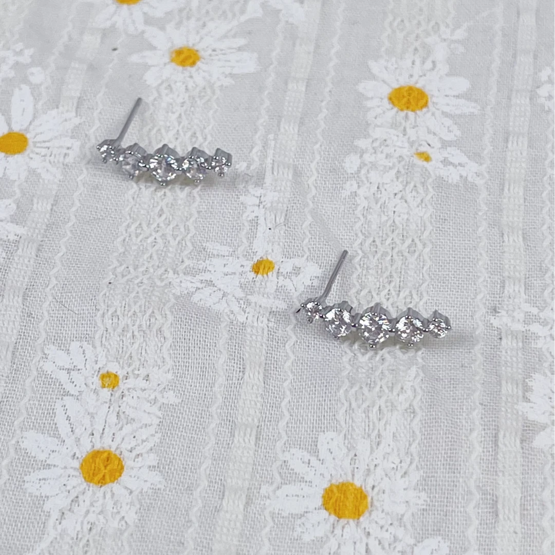 铜合金锆石耳饰 带出一排耳洞效果设计感简约2种戴法一字形耳钉