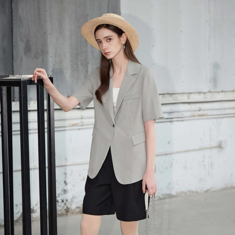 S·DEER圣迪奥时尚女装气质OL风西装领宽松短袖西装外套S24262201