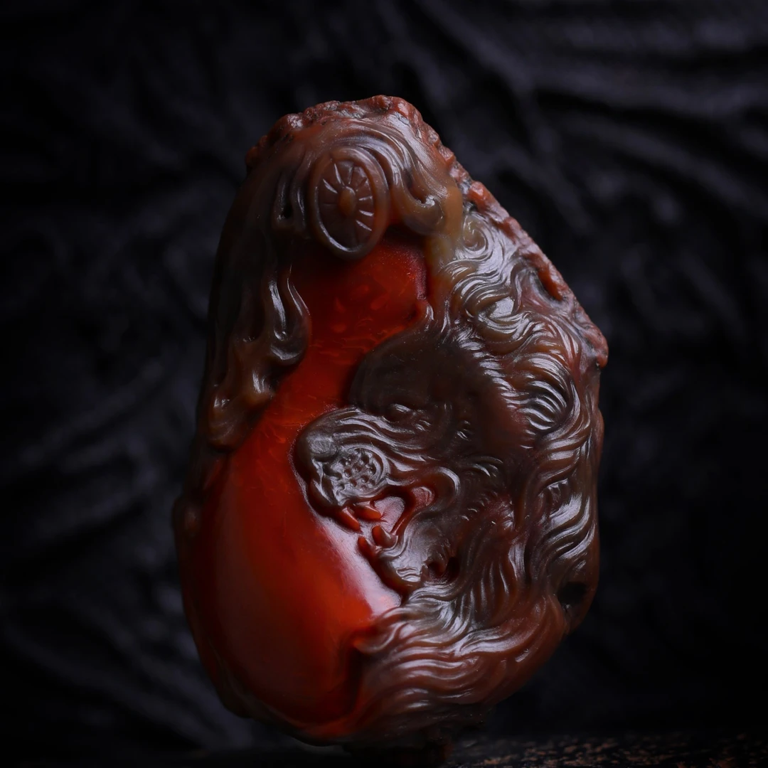 南红原矿狮子事事如意独籽包浆料精雕挂坠男士手工俏色巧雕