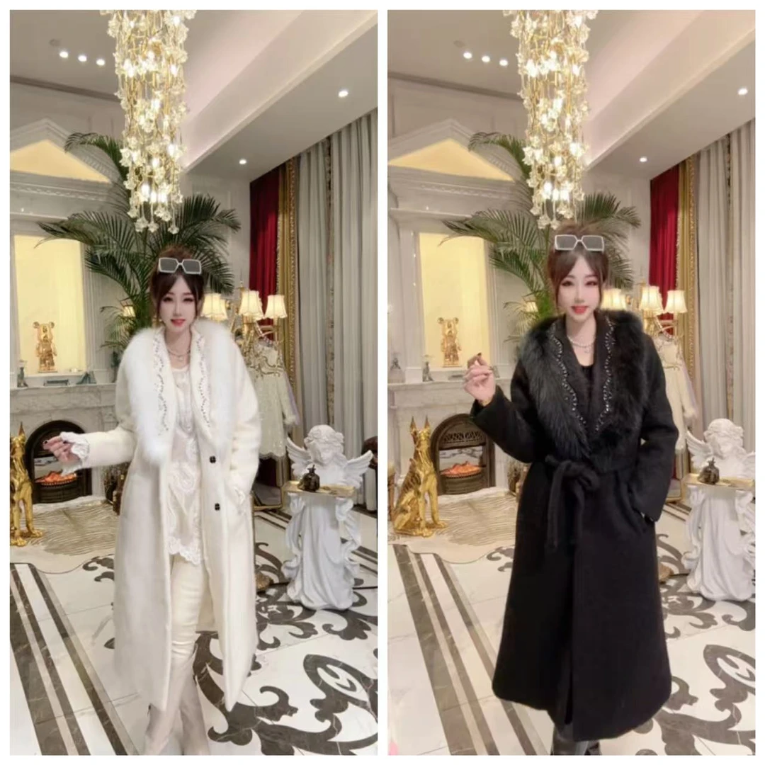 『蒂傲妮DIOANR』A 5362  DAN 尊享系列绒羽大衣