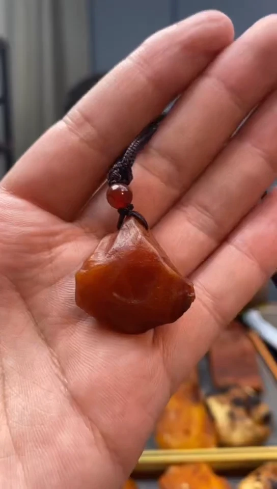 【闪购商品】蜜蜡颈饰未镶嵌吊坠