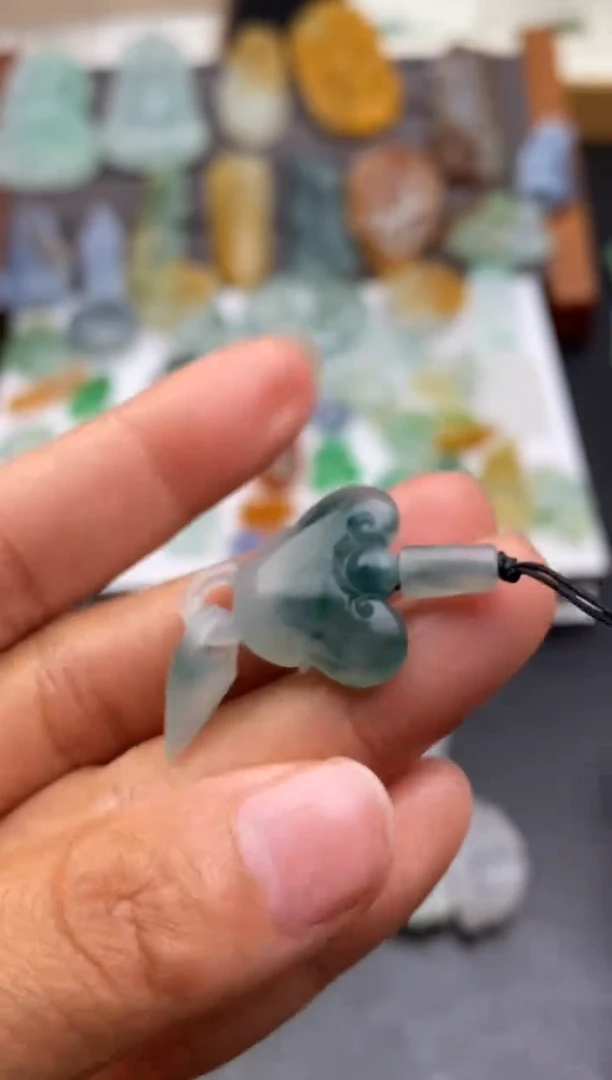 【闪购商品】定制翡翠未镶嵌翡翠毛货~