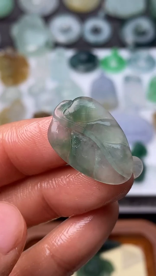 【闪购商品】定制翡翠未镶嵌翡翠毛货~