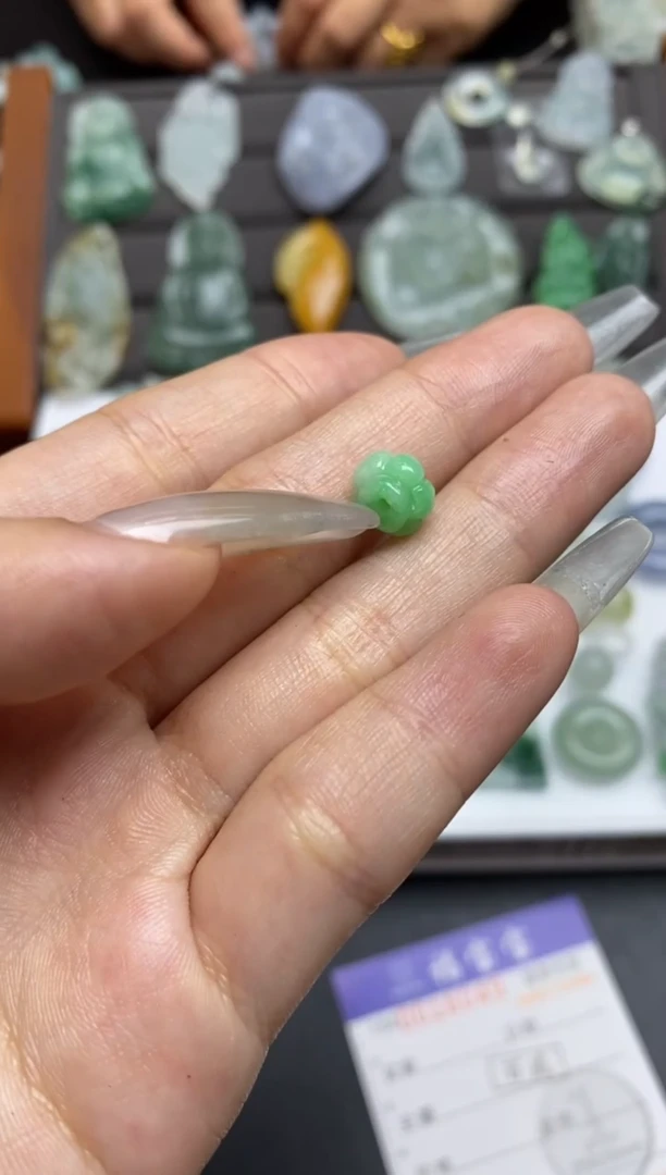 【闪购商品】定制翡翠未镶嵌翡翠毛货~