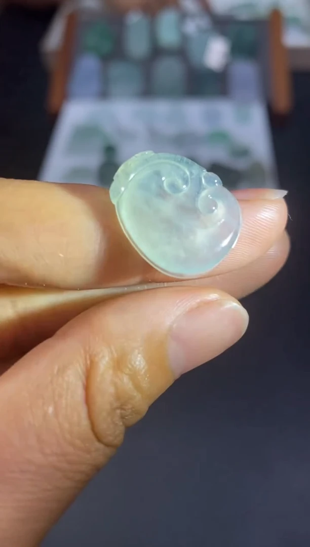 【闪购商品】定制翡翠未镶嵌翡翠毛货~