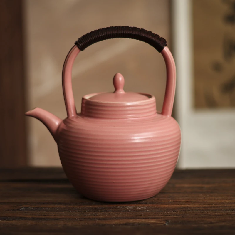 斋居陶瓷家用茶道器具泡茶壶-粉提梁壶陶瓷茶具茶壶600cc（X9331）