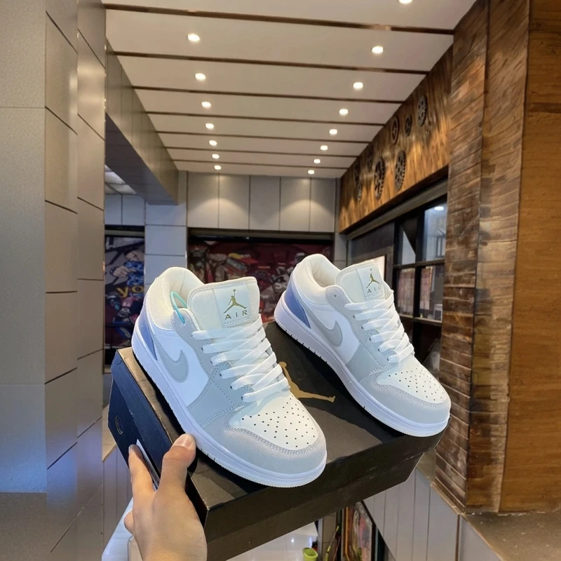 AIR JORDAN 1 LOW 白灰低帮男款休闲运动潮流复古篮球鞋官方正品
