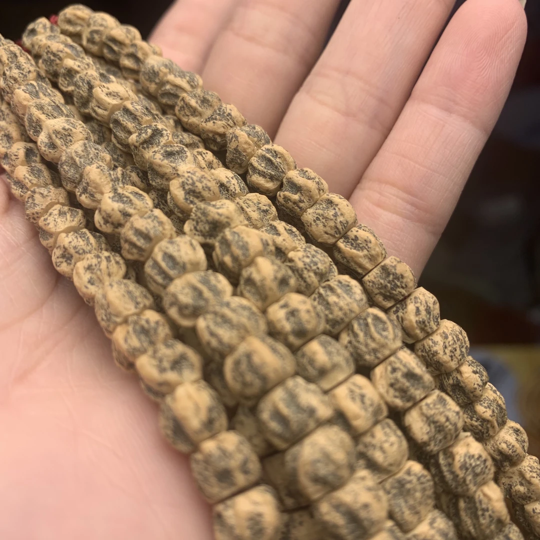 直播福利 脏鬼百香籽柏香手持5-6mm左右百香手串