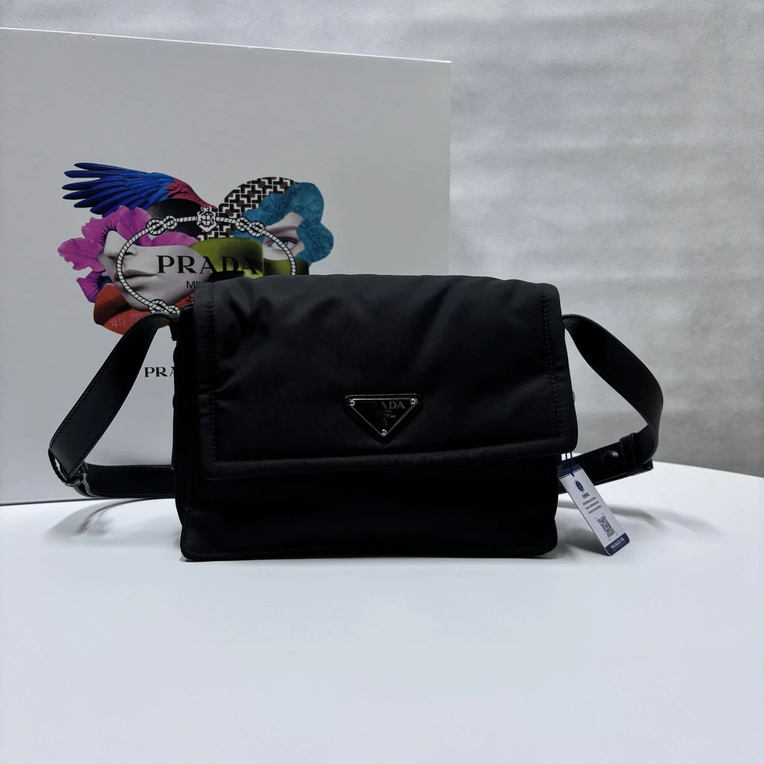 胖虎曼曼/普拉达/95新/公价0/箱包/两用包/31W2409080046
