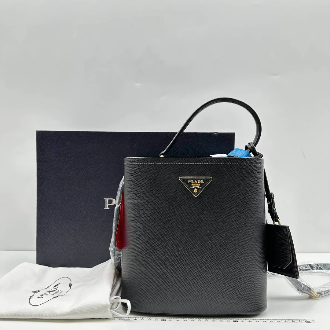 胖虎曼曼/普拉达/95新/公价0/箱包/斜挎包/312411080096