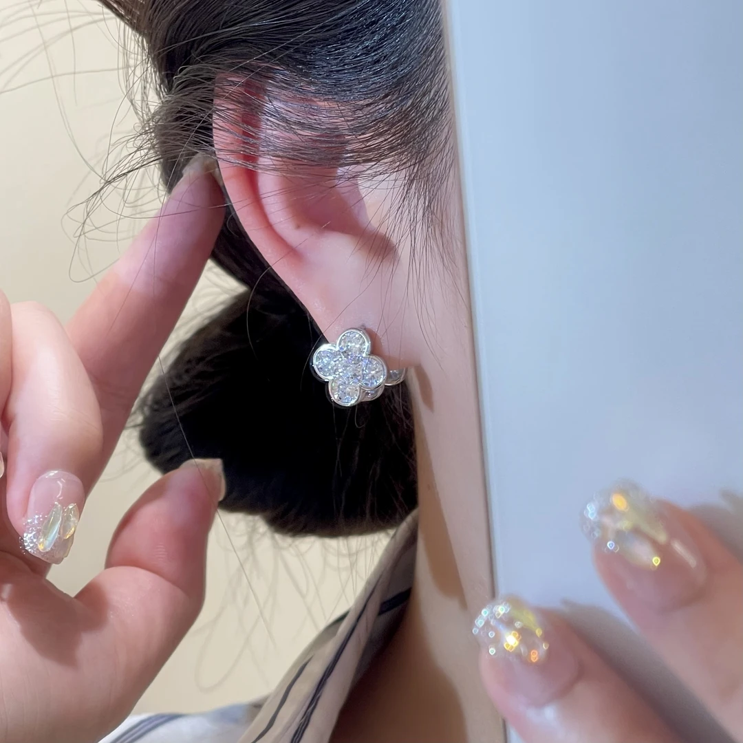 银色豪镶双戴幸运草耳扣豪镶小众原创复古耳环R1715