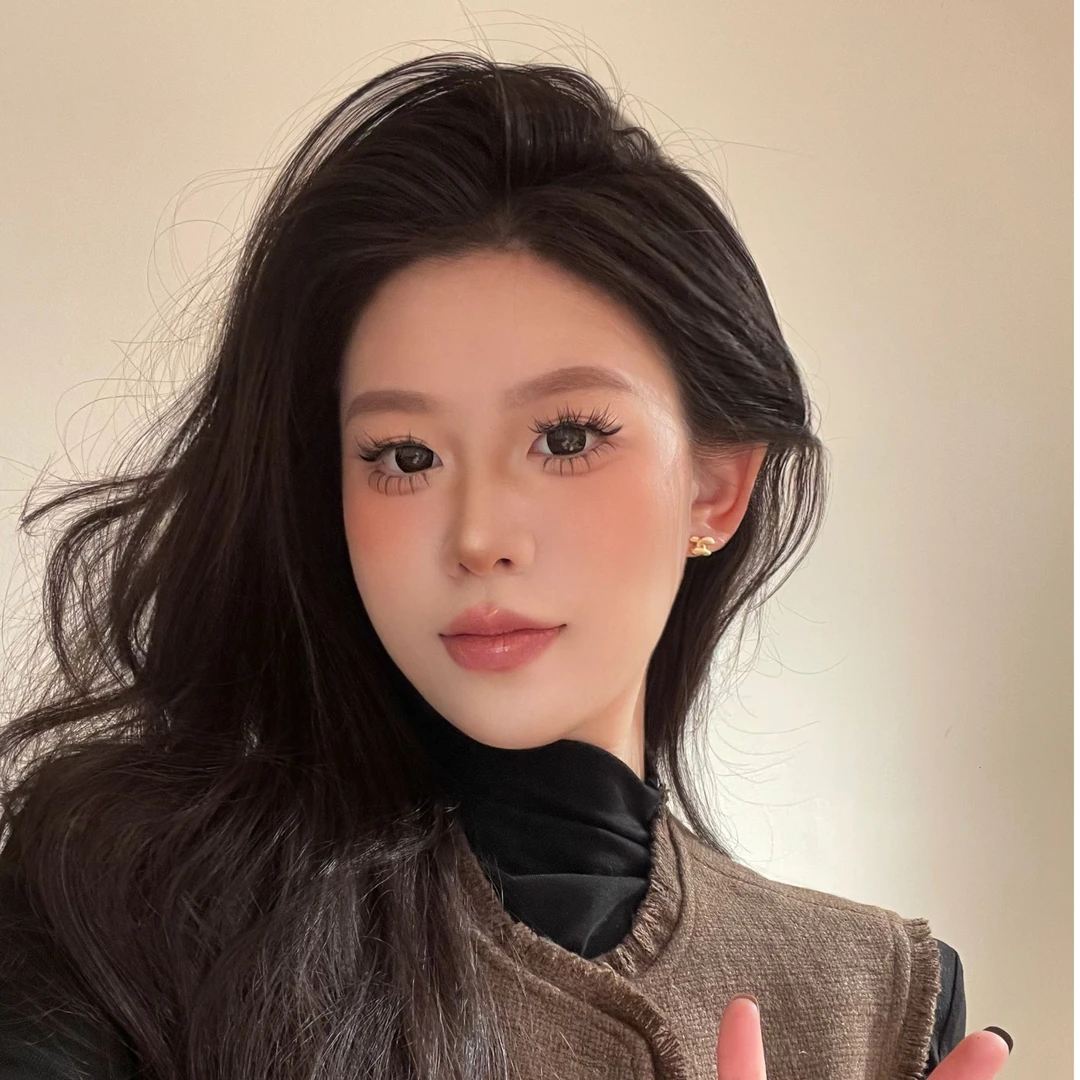 法式轻奢耳钉精致金色小巧气质高级感耳饰R2060