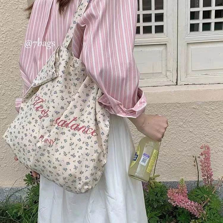 2024新款单肩包托特大容量韩版原创复古ins同款旅行字母小众碎花