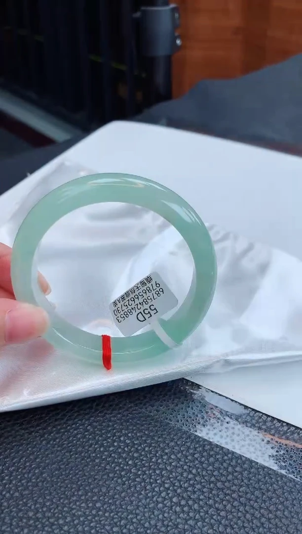 【闪购商品】翡翠手镯未镶嵌缅甸天然A货翡翠手镯