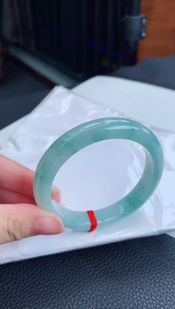 【闪购商品】翡翠手镯未镶嵌缅甸天然A货翡翠手镯