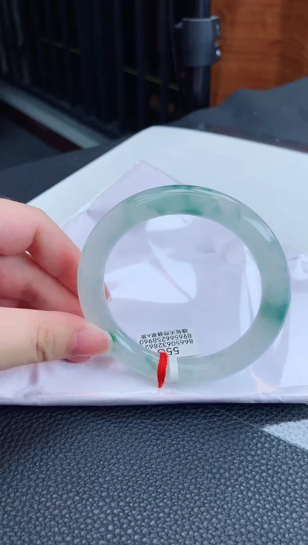 【闪购商品】翡翠手镯未镶嵌缅甸天然A货翡翠手镯