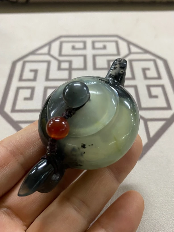 天然岫玉精美水墨丹青把把壶，料好，冰透润