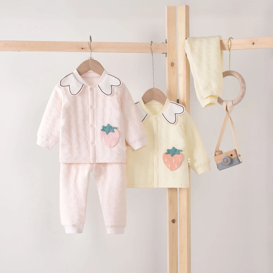 婴幼儿衣服春秋冬三层保暖可爱翻领宝宝秋衣秋裤纯棉儿童内衣套装